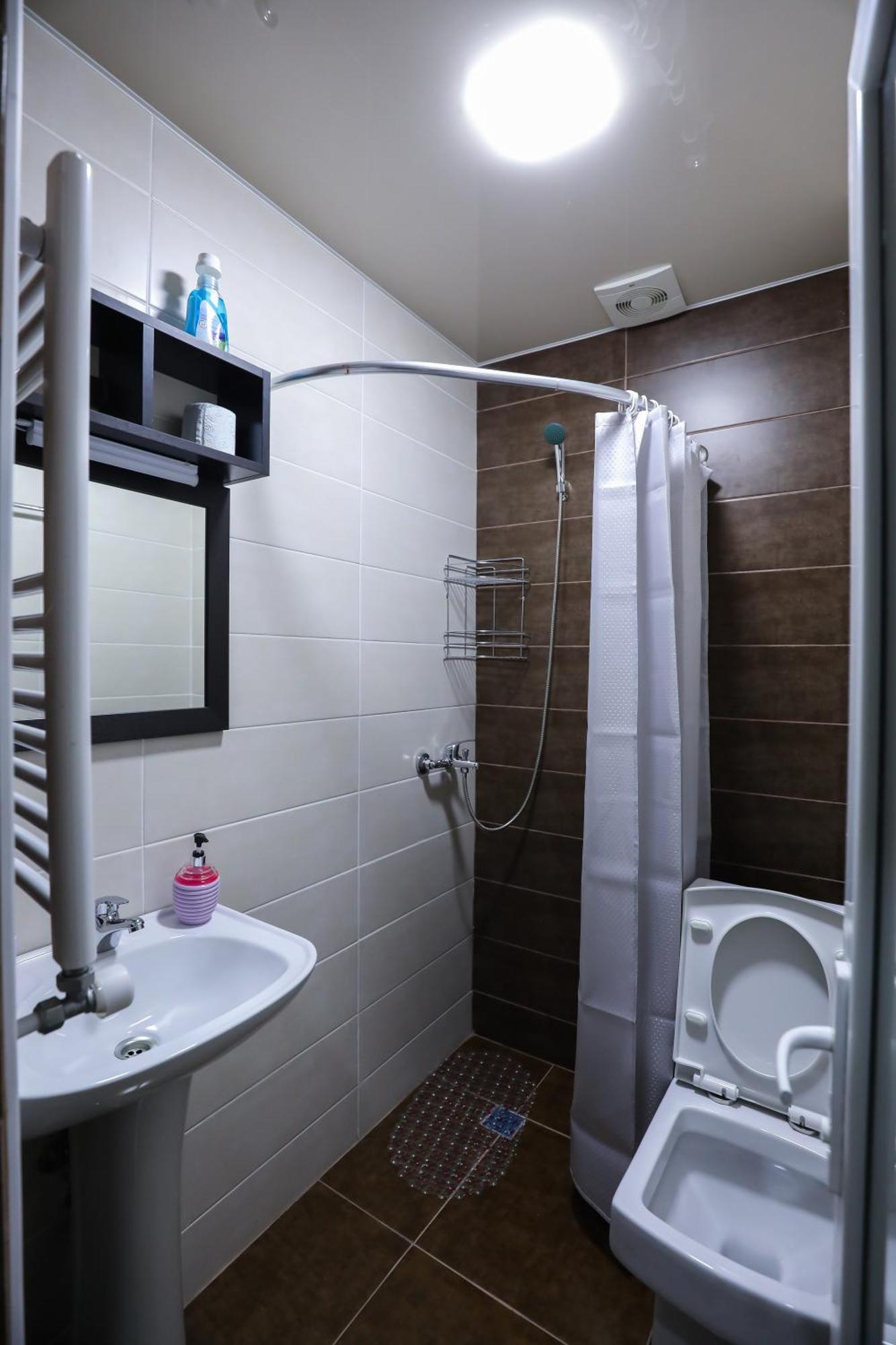 Hotel Sagu Kutaisi Zewnętrze zdjęcie